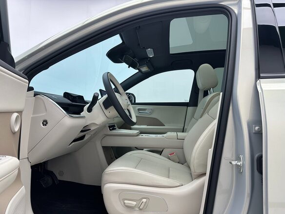 2025 Toyota bZ3X 58.3 kWh, серебристый, 2990000 рублей - вид 7