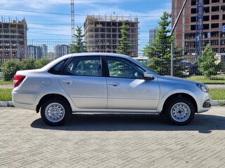 2026 Lada (ВАЗ) Granta I Рестайлинг, серебристый, 1007000 рублей, вид 4