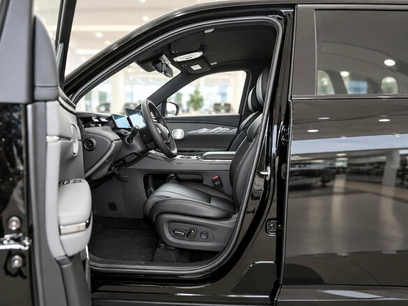 2026 GAC Trumpchi S7 I Рестайлинг, чёрный, 5300000 рублей - вид 4