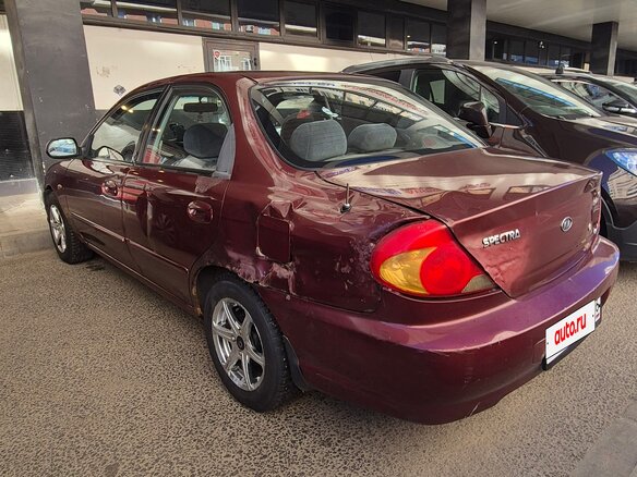 2006 Kia Spectra I Рестайлинг 2, красный, 133000 рублей - вид 3