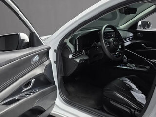 2022 Hyundai Avante VII, белый, 1299999 рублей, вид 5