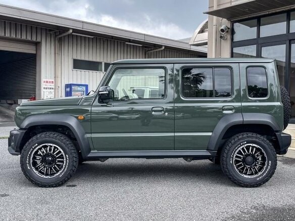 2026 Suzuki Jimny IV, зелёный, 2240000 рублей - вид 2