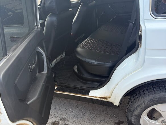 2014 Lada (ВАЗ) 2131 (4x4) 213105 I, белый, 550000 рублей - вид 6