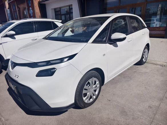 2026 Honda Fit IV Рестайлинг 2, белый, 2100000 рублей - вид 4