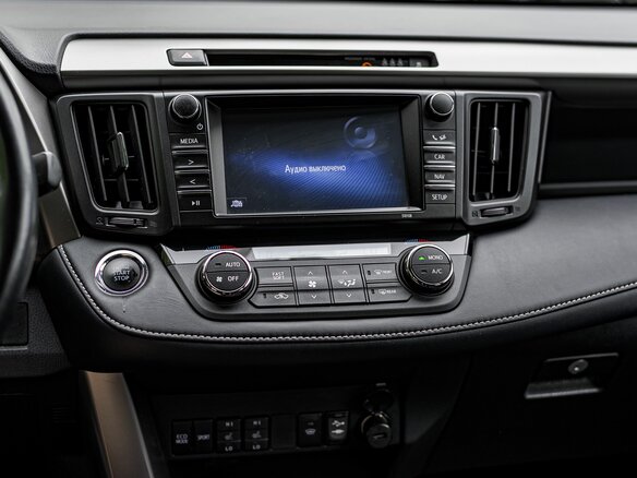 2017 Toyota RAV4 IV (XA40) Рестайлинг, белый, 1799000 рублей - вид 8