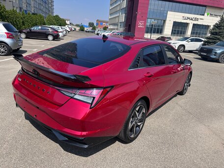 2021 Hyundai Elantra VII (CN7), красный, 1640000 рублей, вид 2