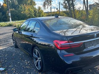 2017 BMW 7 серии 730d xDrive VI (G11/G12), чёрный, 4500000 рублей, вид 4