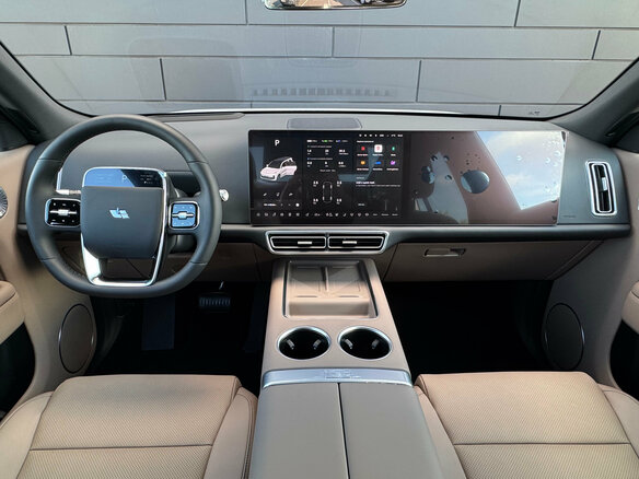 2026 Li Auto (Lixiang) L9 52.3 kWh I Рестайлинг, белый, 11990000 рублей - вид 14
