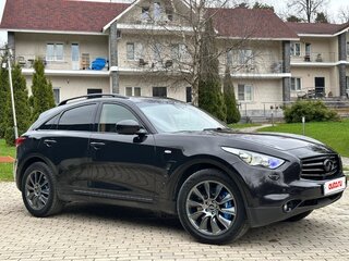 2014 Infiniti QX70, чёрный, 2100000 рублей, вид 2