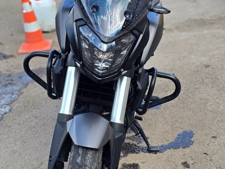 2024 Bajaj Dominar 400, чёрный, 415000 рублей, вид 1