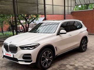 2021 BMW X5 40i IV (G05/G18), белый, 7000000 рублей, вид 2