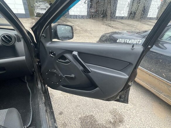 2012 Lada (ВАЗ) Granta I, чёрный, 160000 рублей - вид 15