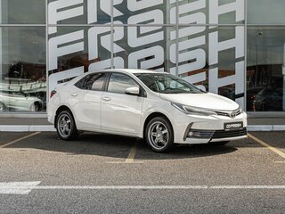 2017 Toyota Corolla XI (E160, E170, E180) Рестайлинг 1, белый, 1720000 рублей, вид 1