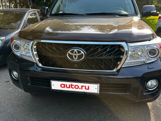 2014 Toyota Land Cruiser 200 Series Рестайлинг 1, чёрный, 4300000 рублей, вид 1