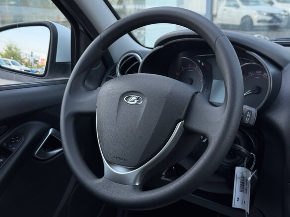 2026 Lada (ВАЗ) Granta I Рестайлинг, белый, 1140000 рублей - вид 13