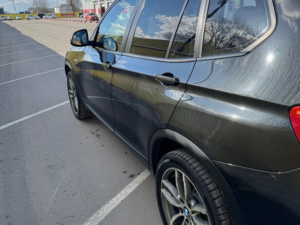 2014 BMW X3 28i xDrive II (F25) Рестайлинг, чёрный, 1950000 рублей - вид 3