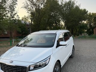 2019 Kia Carnival III, белый, 2680000 рублей, вид 1