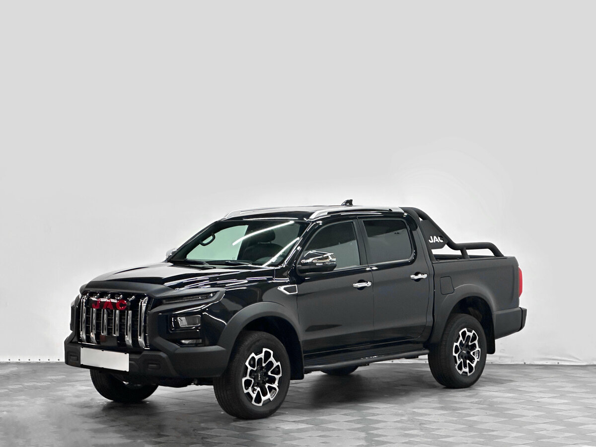 Открыть фотографии: JAC T9