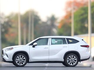 2026 Toyota Highlander IV (XU70), белый, 5150000 рублей, вид 3