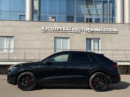2026 Audi Q8 50 TDI I (4M) Рестайлинг, чёрный, 14500000 рублей, вид 4