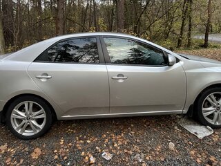 2012 Kia Cerato 6-speed II, серебристый, 850000 рублей, вид 5
