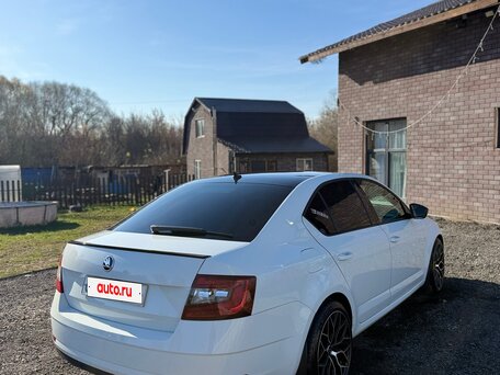 2019 Skoda Octavia III (A7) Рестайлинг, белый, 2390000 рублей, вид 4