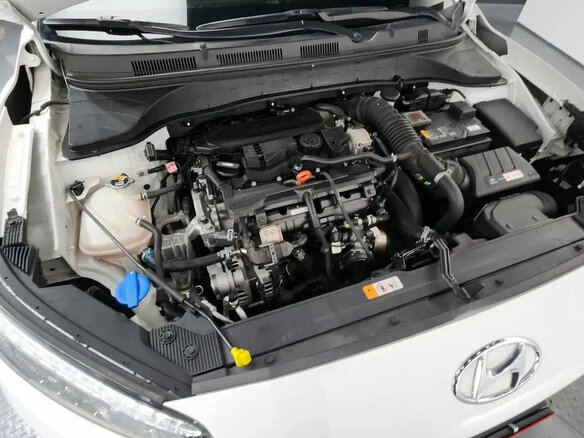 2022 Hyundai Kona I Рестайлинг, белый, 1735000 рублей - вид 13