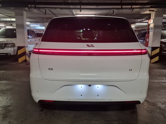 2025 Li Auto (Lixiang) L6 I, белый, 7200000 рублей - вид 5