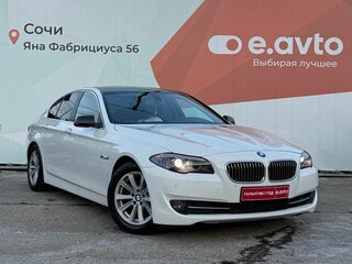 2013 BMW 5 серии 525d xDrive VI (F10/F11/F07), белый, 2300000 рублей, вид 3