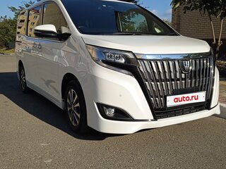 2019 Toyota Esquire I Рестайлинг, белый, 2700000 рублей, вид 4