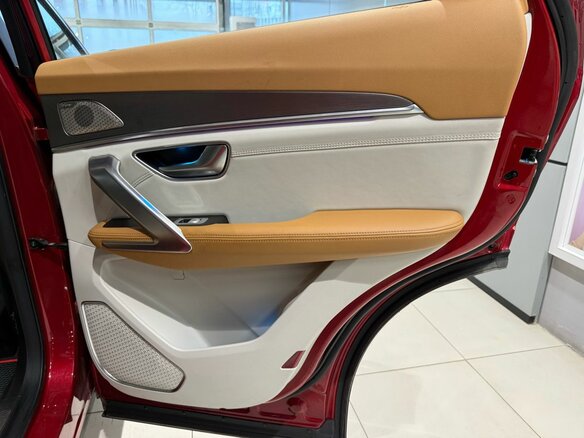 2024 Jetour X70+ I Рестайлинг, красный, 2049000 рублей - вид 14