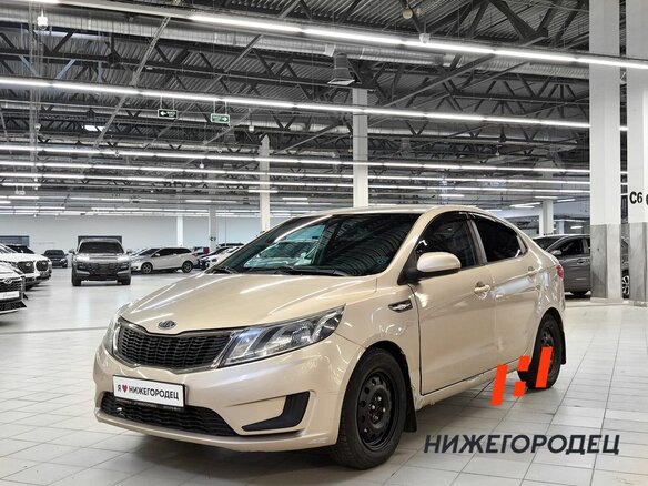 2012 Kia Rio III, бежевый, 599000 рублей