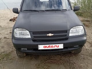 2004 Chevrolet Niva I, чёрный, 385000 рублей, вид 1