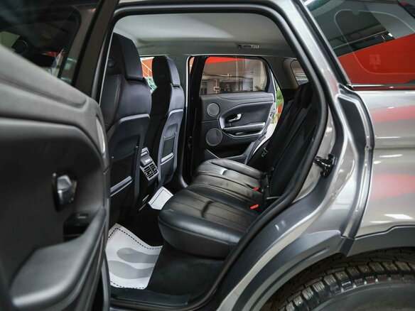 2017 Land Rover Range Rover Evoque I Рестайлинг, серый, 2490000 рублей - вид 6