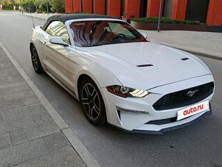 2022 Ford Mustang VI Рестайлинг, белый, 3350000 рублей, вид 1