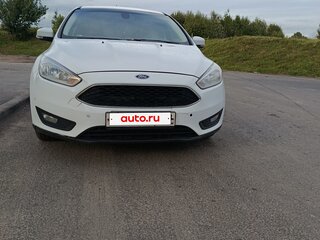 2017 Ford Focus III Рестайлинг, белый, 800000 рублей, вид 4