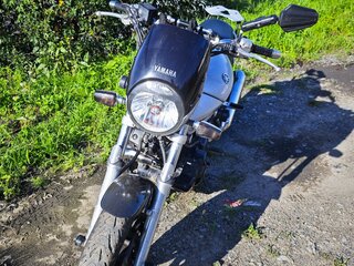 2003 Yamaha BT1100 Bulldog, серебристый, 450000 рублей, вид 1