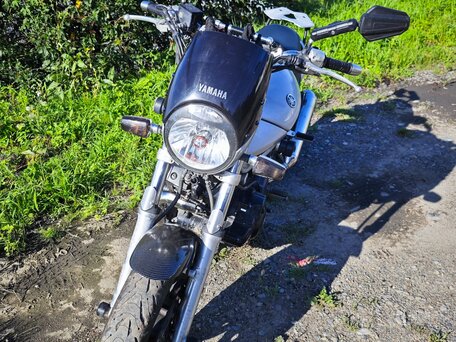 2003 Yamaha BT1100 Bulldog, серебристый, 450000 рублей, вид 1