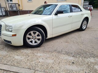 2005 Chrysler 300C I, белый, 630000 рублей, вид 2