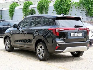 2023 Kia Seltos I Рестайлинг, чёрный, 1780200 рублей, вид 3