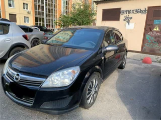 2008 Opel Astra H Рестайлинг, чёрный, 300000 рублей, вид 1