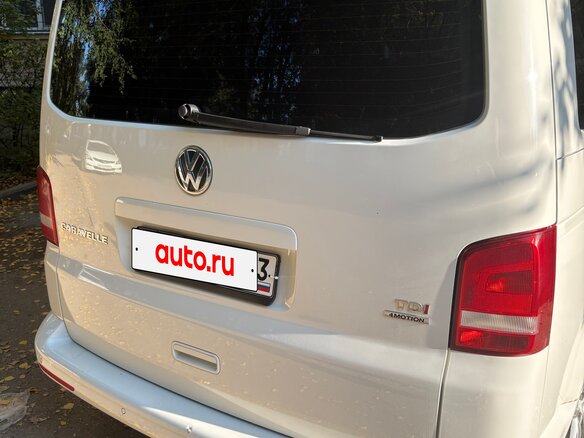 2013 Volkswagen Caravelle, белый, 2300000 рублей - вид 4