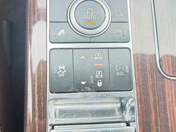 2013 Land Rover Range Rover IV, серый, 4200000 рублей - вид 15