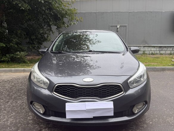 2014 Kia Ceed II, серый, 850000 рублей - вид 1