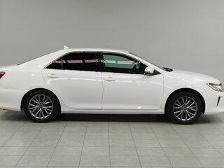 2013 Toyota Camry VII (XV50), белый, 1358000 рублей, вид 4