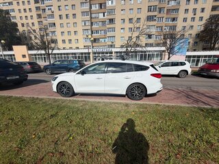 2021 Ford Focus IV, белый, 1450000 рублей, вид 4