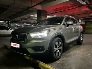 2020 Volvo XC40 I, серый, 2890000 рублей, вид 1