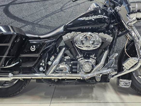 2007 Harley-Davidson Road King, чёрный, 829000 рублей - вид 2