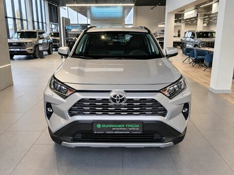 2021 Toyota RAV4 V (XA50), серый, 3399000 рублей, вид 2
