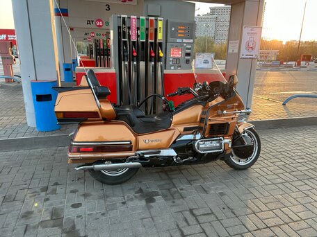 1988 Honda GL 1500 Gold Wing, золотистый, 550000 рублей, вид 3